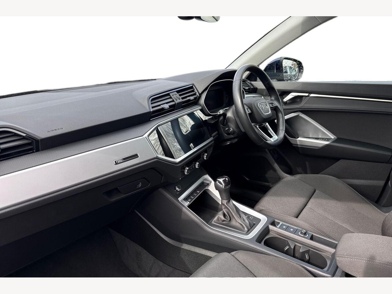 Used Audi Q3 2022 for sale - 78036632: Photo 2