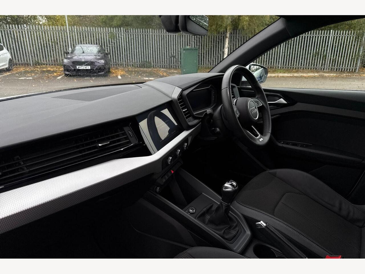 Used Audi A1 2023 for sale - 76676403: Photo 2