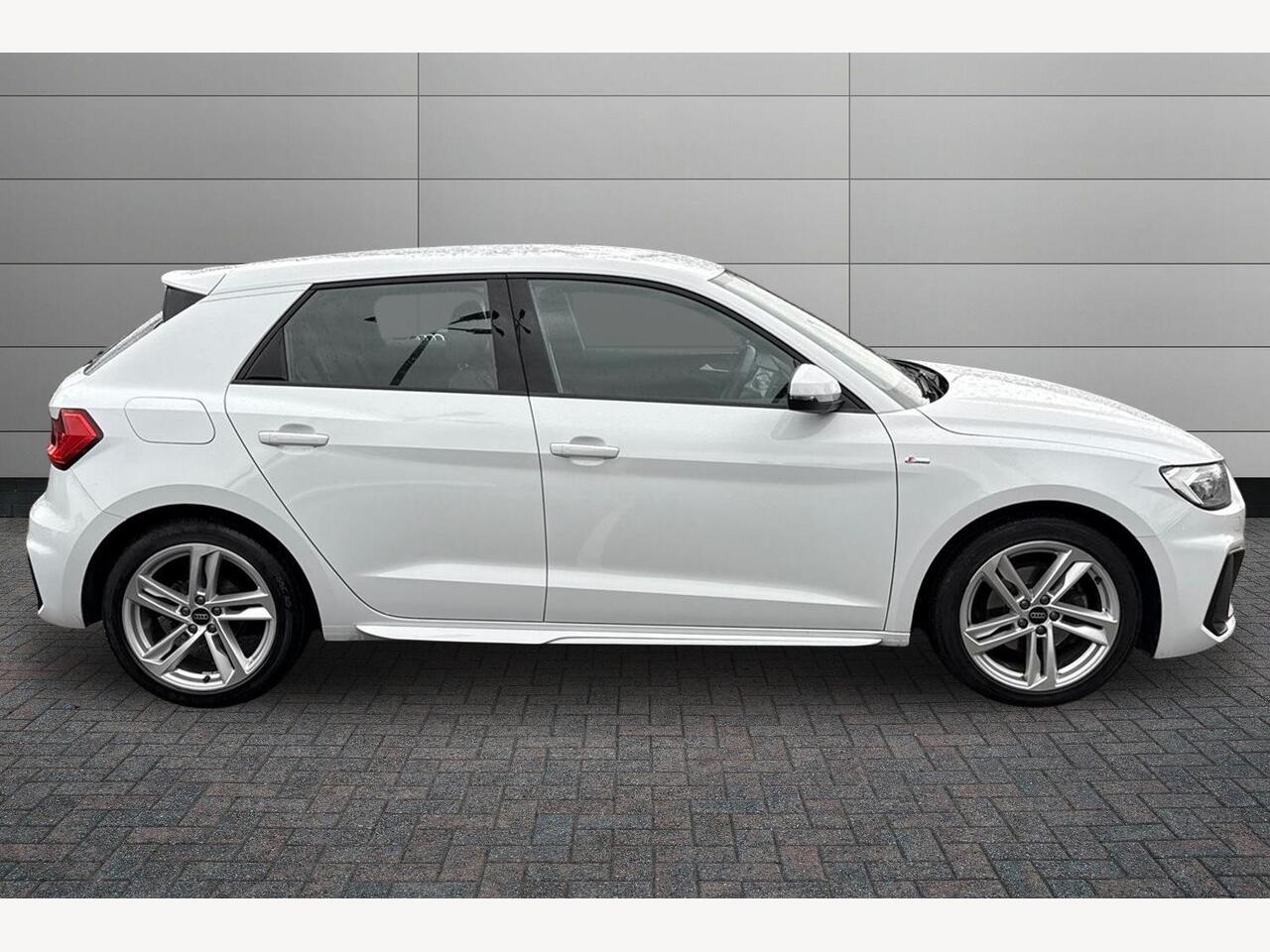 Used Audi A1 2023 for sale - 76676403: Photo 4