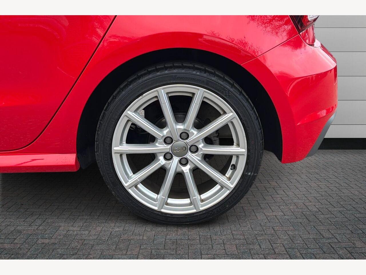 Used Audi A1 2017 for sale - 77910940: Photo 5