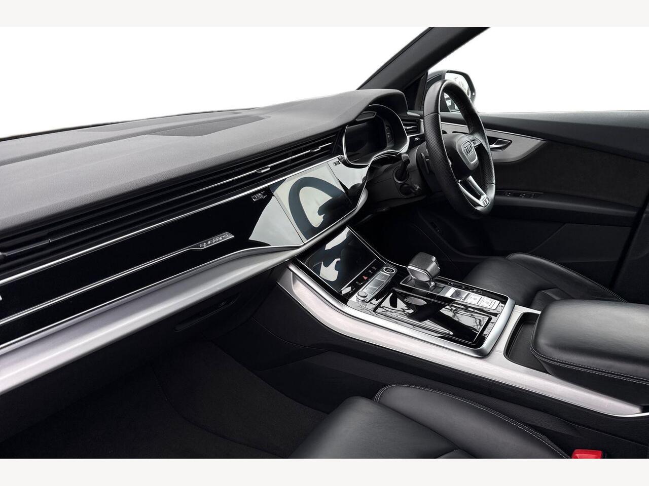 Used Audi Q8 2020 for sale - 77809813: Photo 2