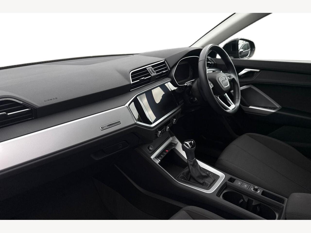 Used Audi Q3 2023 for sale - 78202383: Photo 2