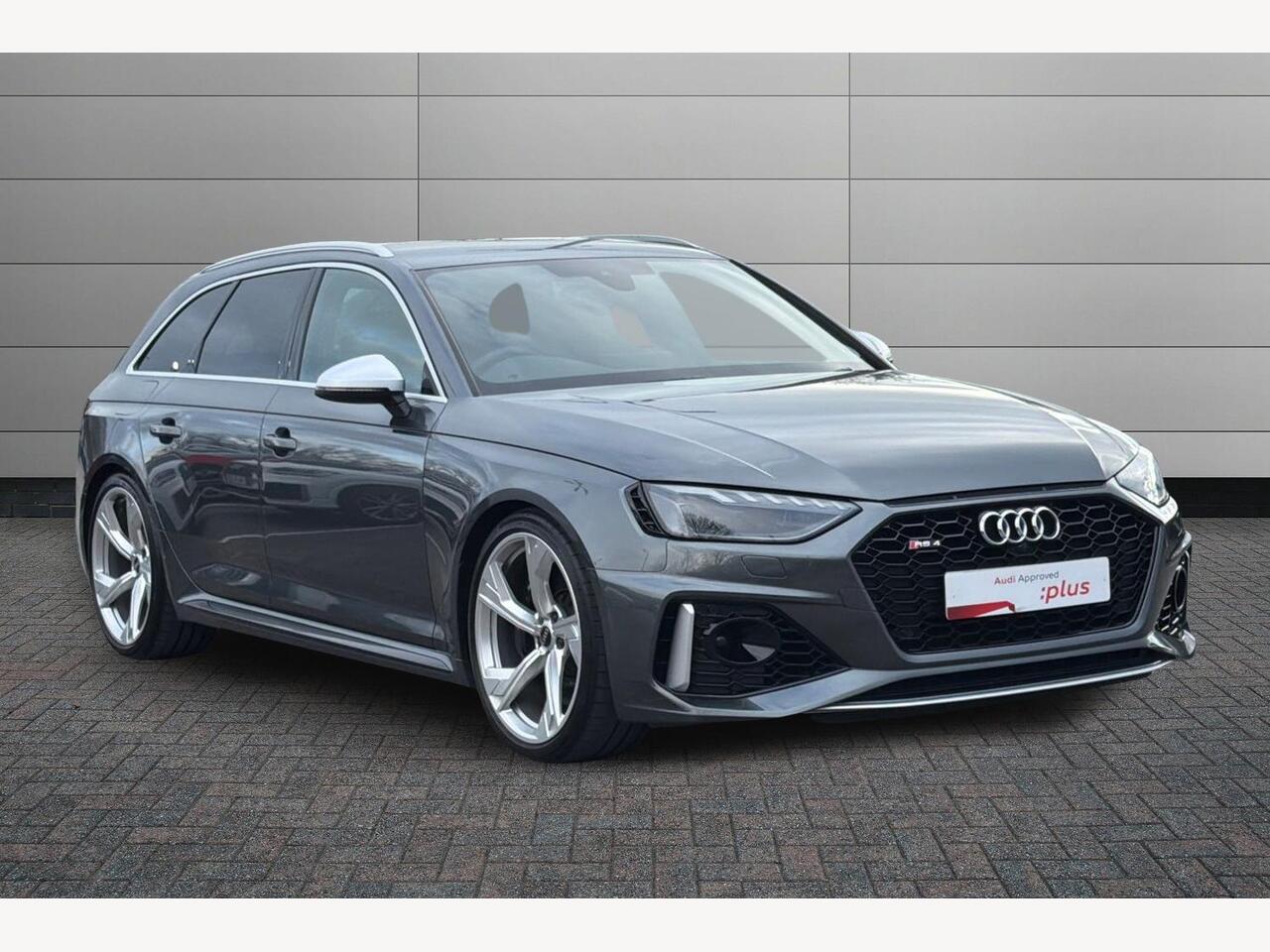 Used Audi RS4 2023 for sale - 77673302: Photo 1
