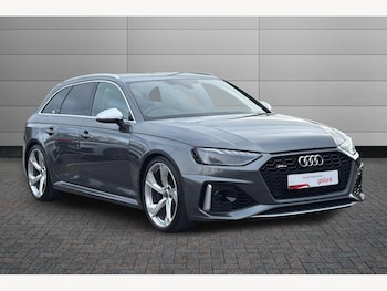 Used Audi RS4 2023 for sale - 77673302: Photo