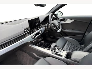 Used Audi RS4 2023 for sale - 77673302: Photo