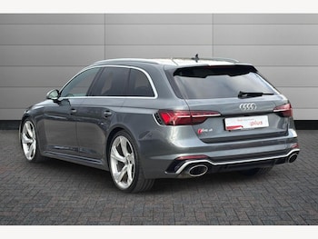 Used Audi RS4 2023 for sale - 77673302: Photo
