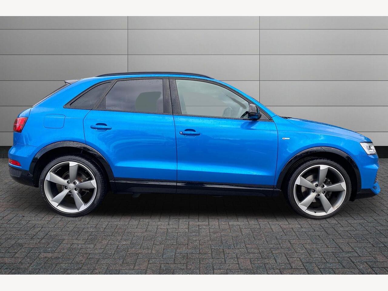 Used Audi Q3 2018 for sale - 76673359: Photo 4