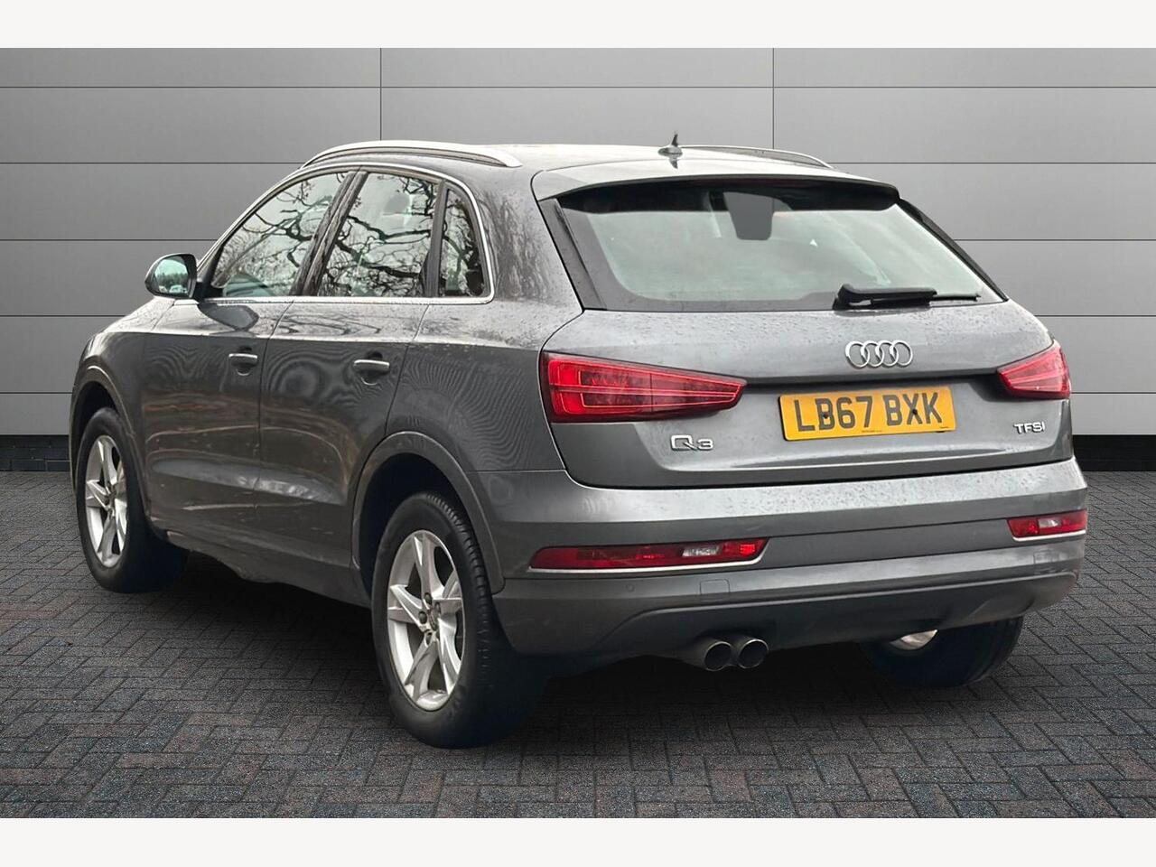 Used Audi Q3 2017 for sale - 76772842: Photo 3