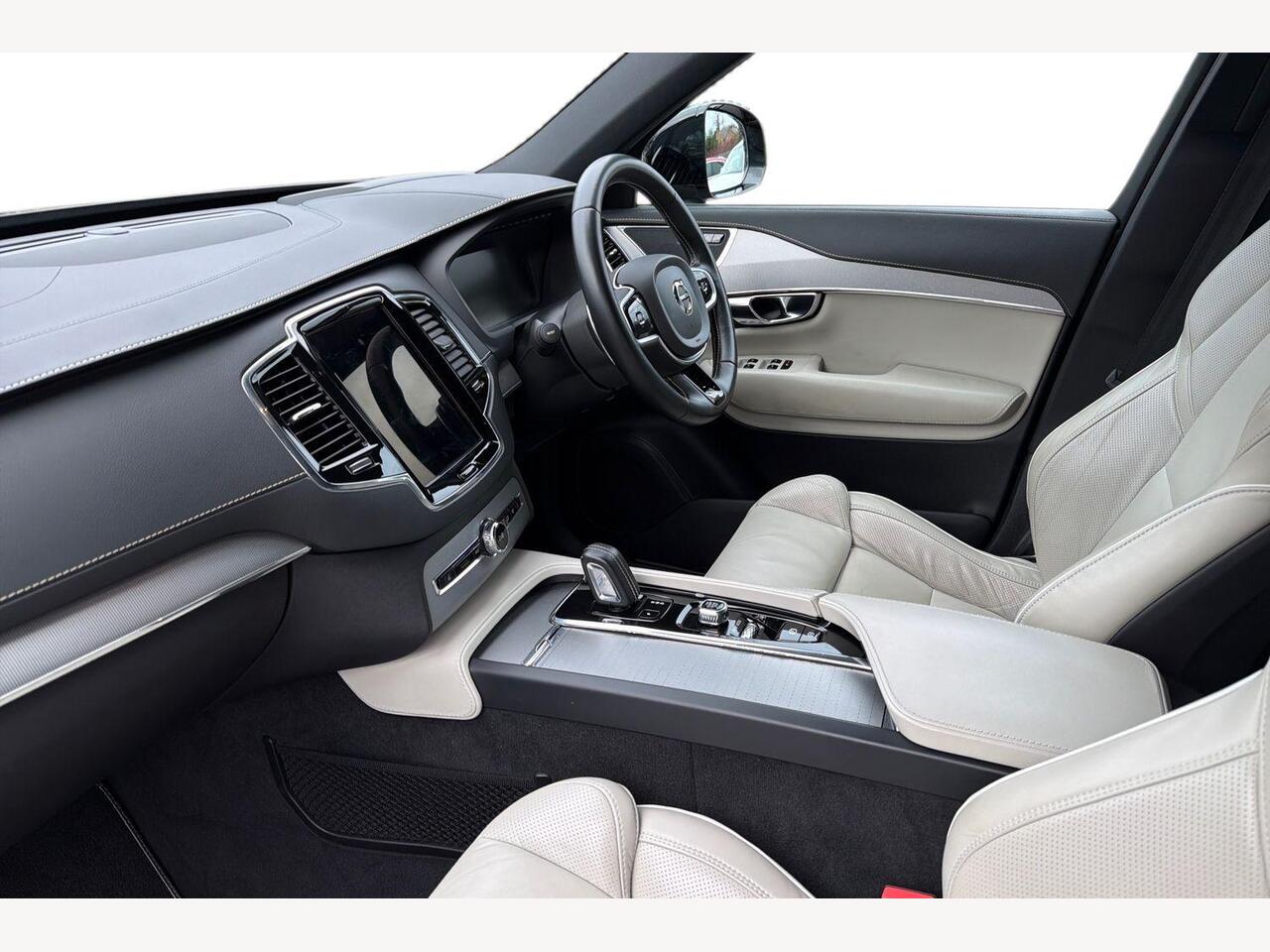 Used Volvo XC90 2020 for sale - 77685545: Photo 2