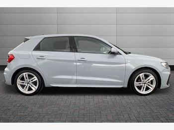 Used Audi A1 2023 for sale - 76274172: Photo