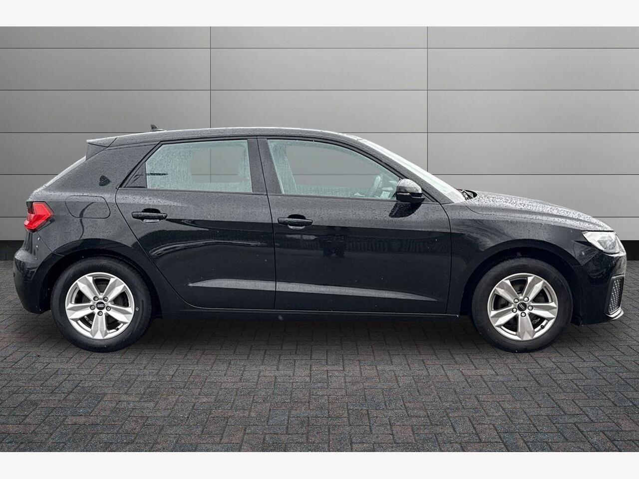 Used Audi A1 2021 for sale - 77600060: Photo 5