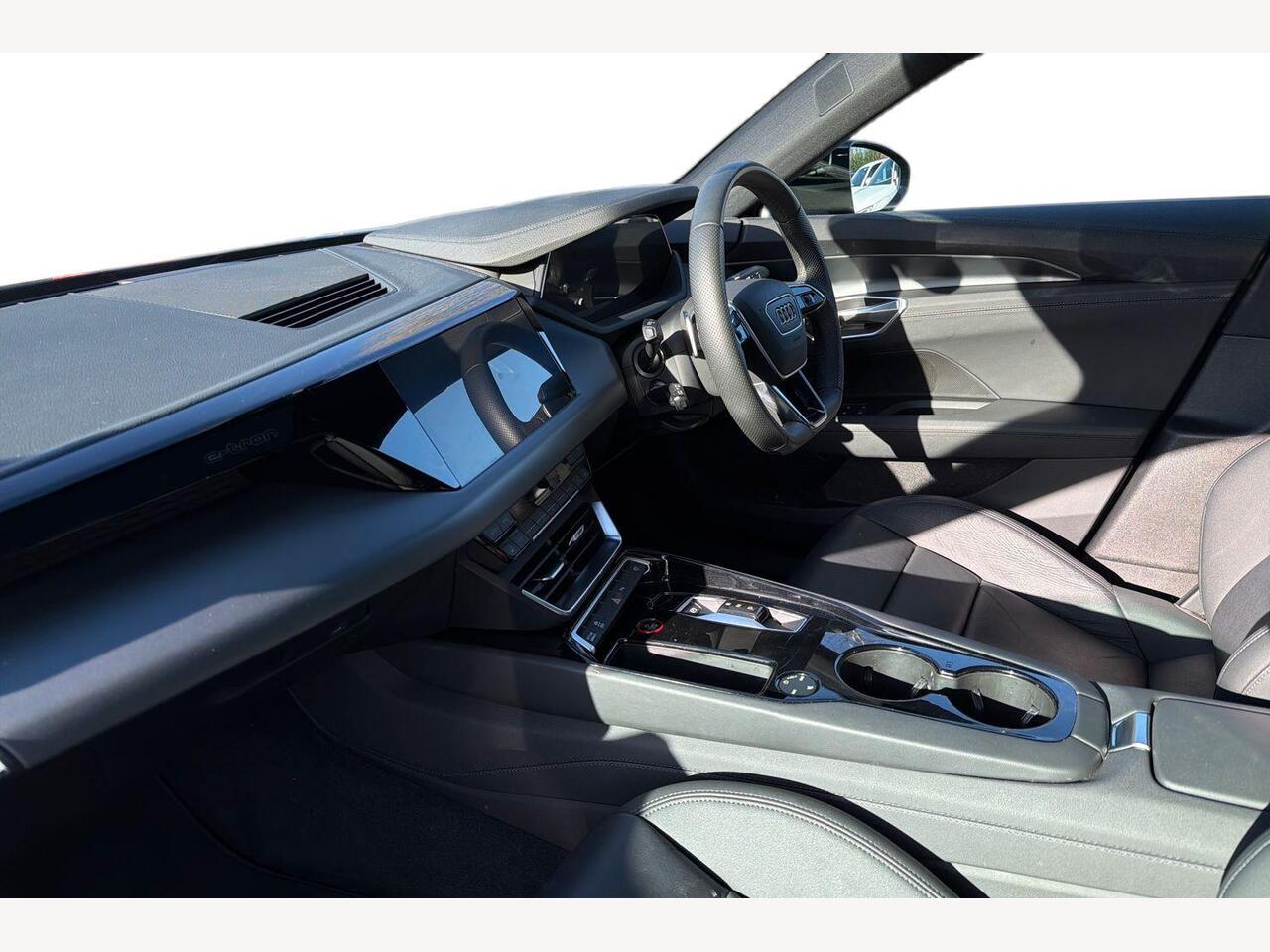 Used Audi e-tron GT 2023 for sale - 77725555: Photo 2