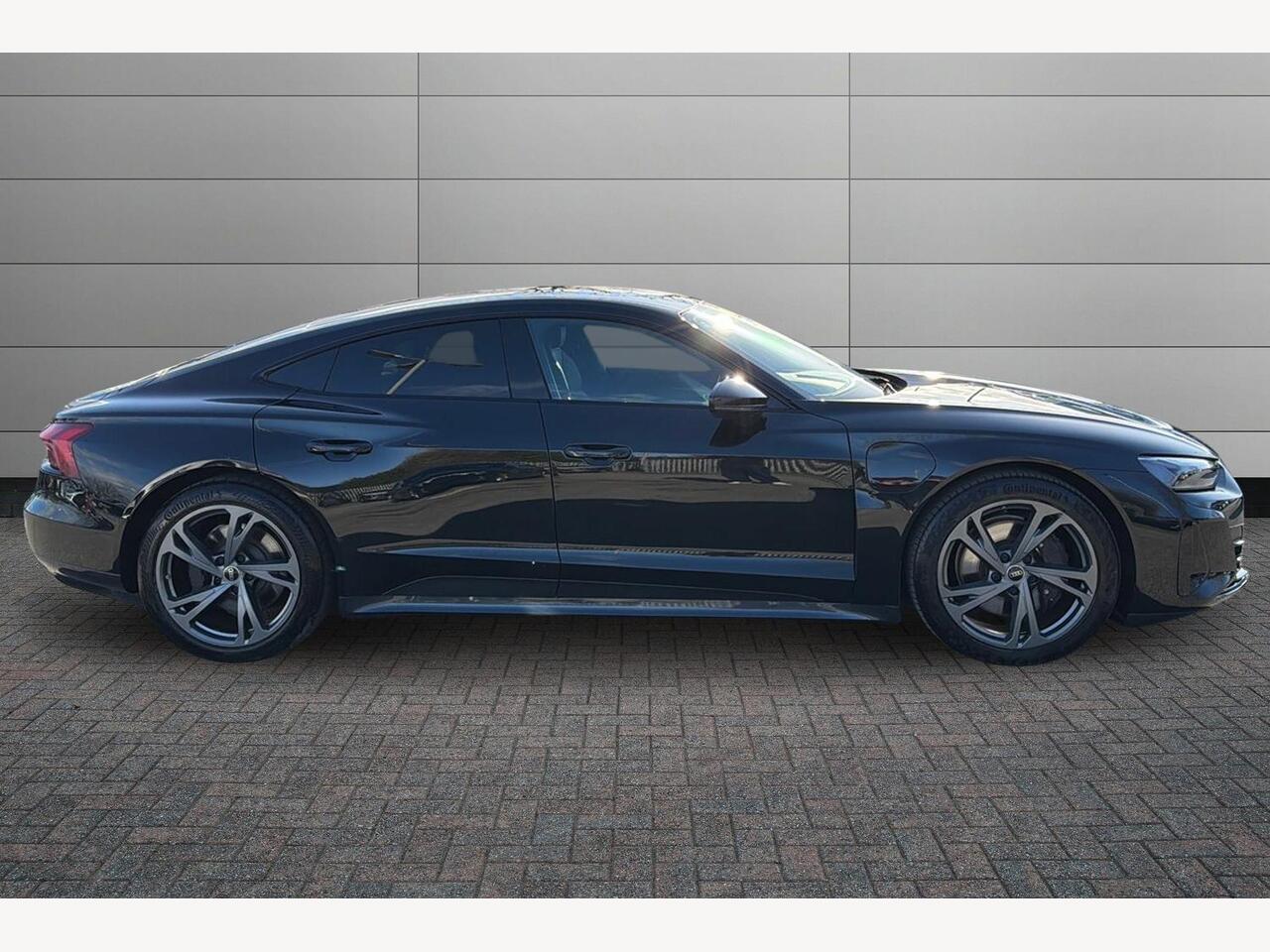 Used Audi e-tron GT 2023 for sale - 77725555: Photo 4