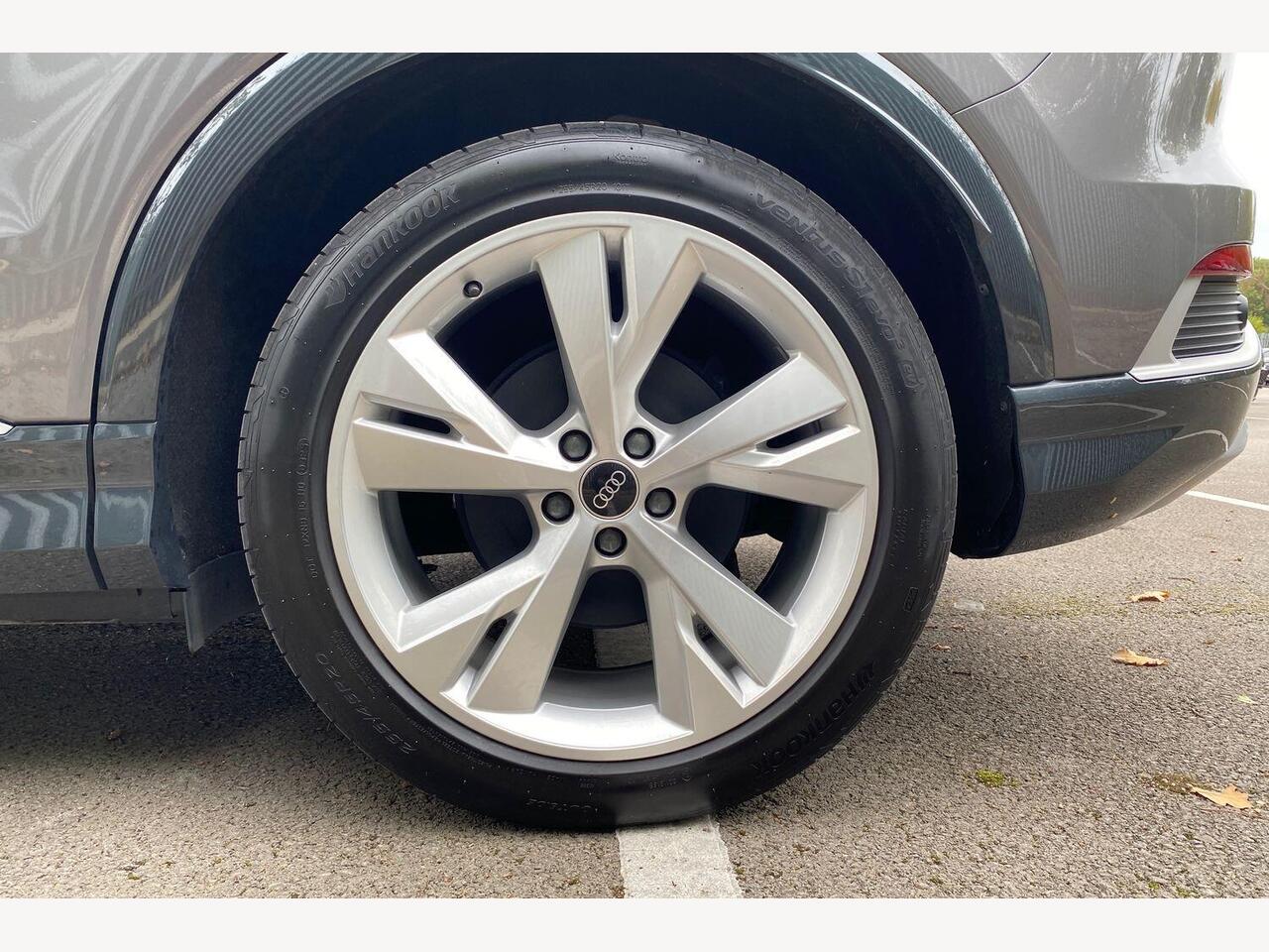 Used Audi Q4 e-tron 2025 for sale - 76679143: Photo 5