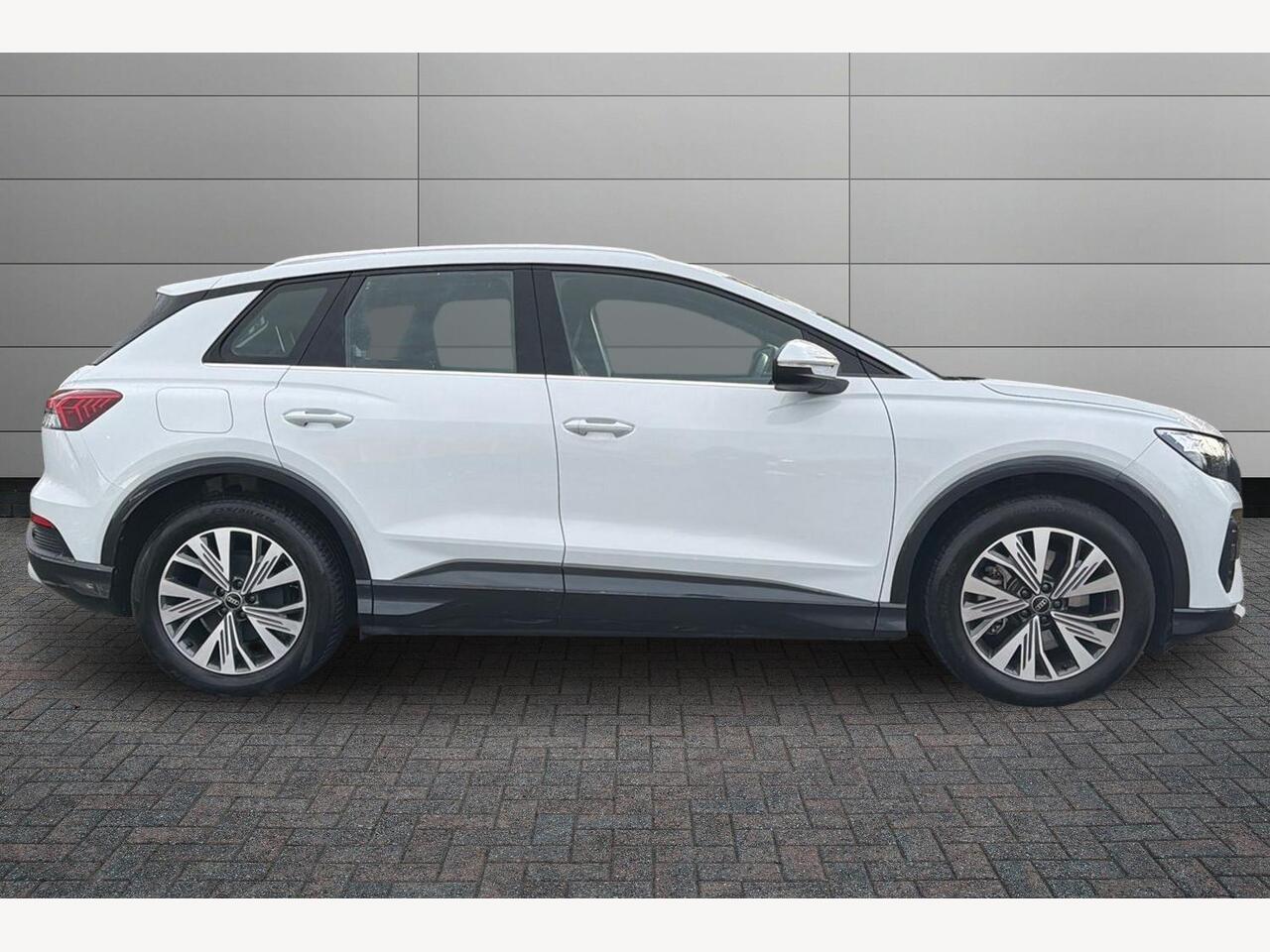 Used Audi Q4 e-tron 2024 for sale - 76677269: Photo 4