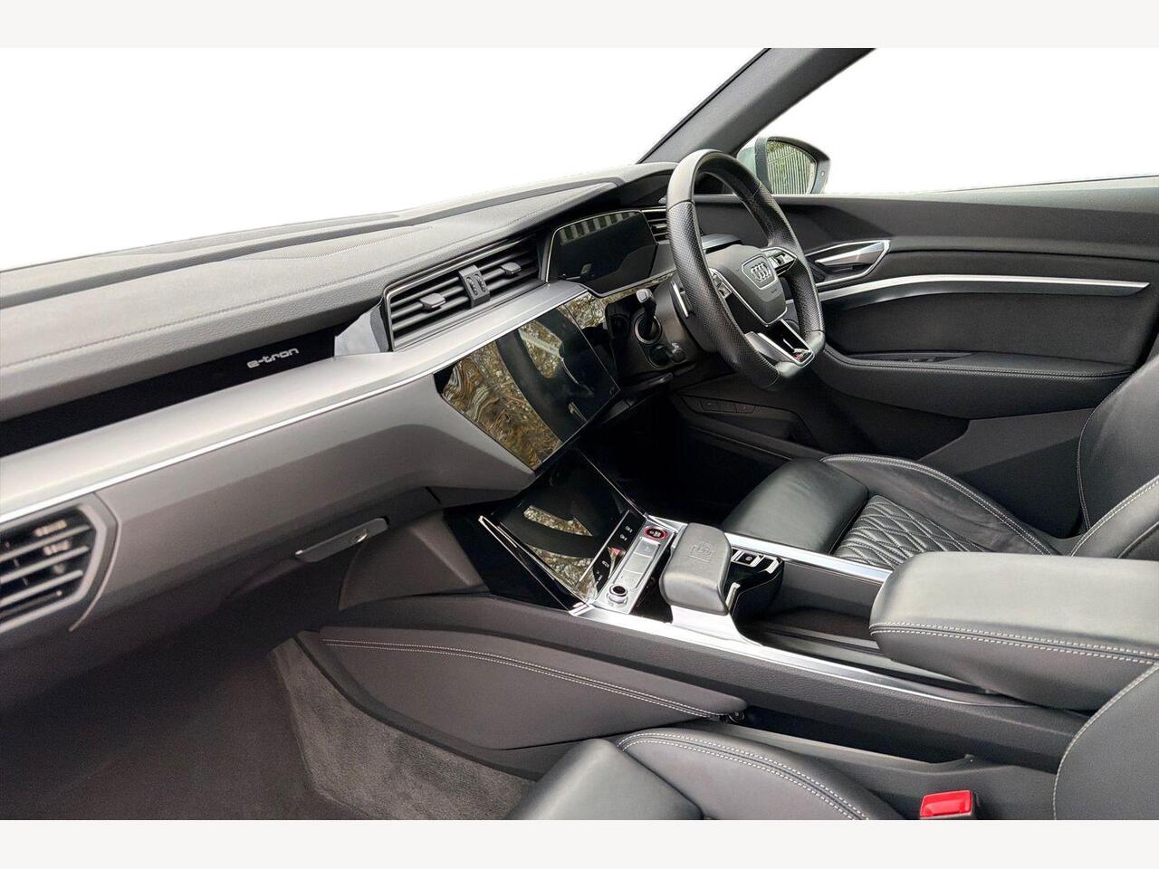 Used Audi e-tron 2021 for sale - 76680815: Photo 2
