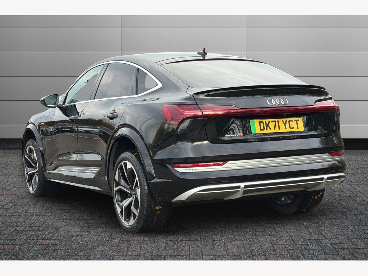 Used Audi e-tron 2021 for sale - 76680815: Photo 3