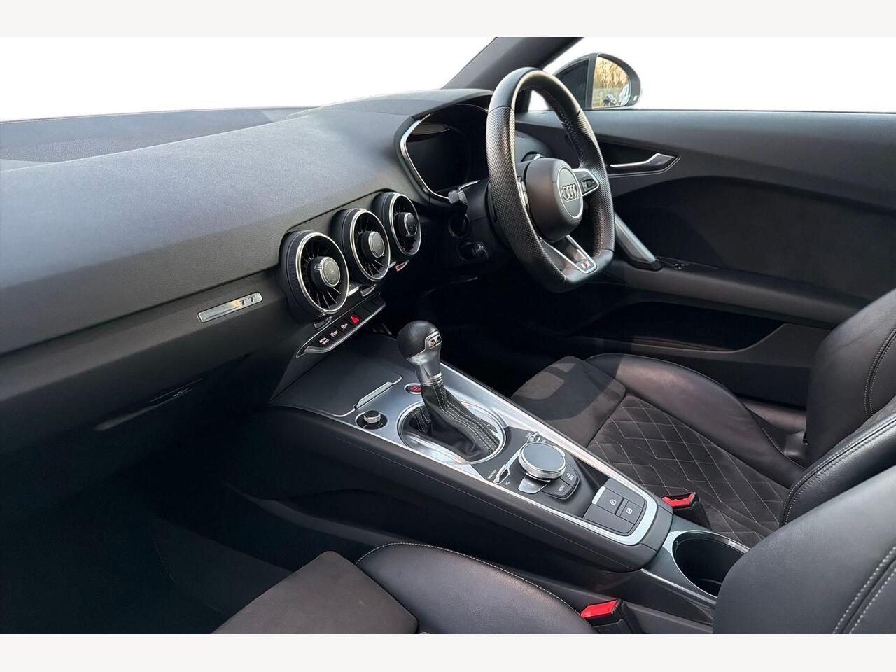 Used Audi TT 2022 for sale - 76674797: Photo 2