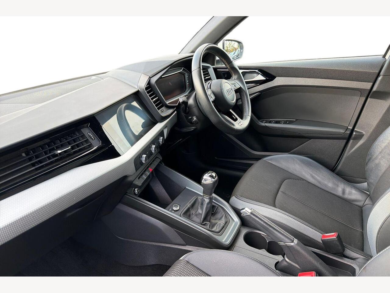 Used Audi A1 2022 for sale - 76574709: Photo 2