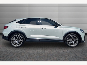 Used Audi Q3 2024 for sale - 78378091: Photo