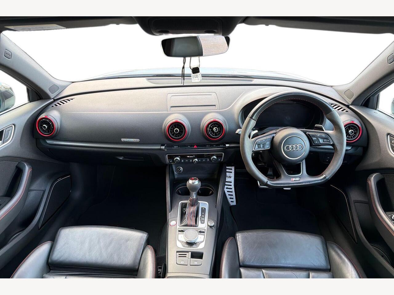 Used Audi RS3 2017 for sale - 76673651: Photo 9