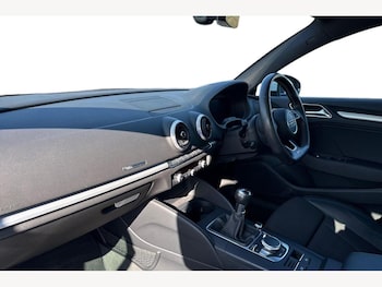 Used Audi A3 2018 for sale - 77770921: Photo