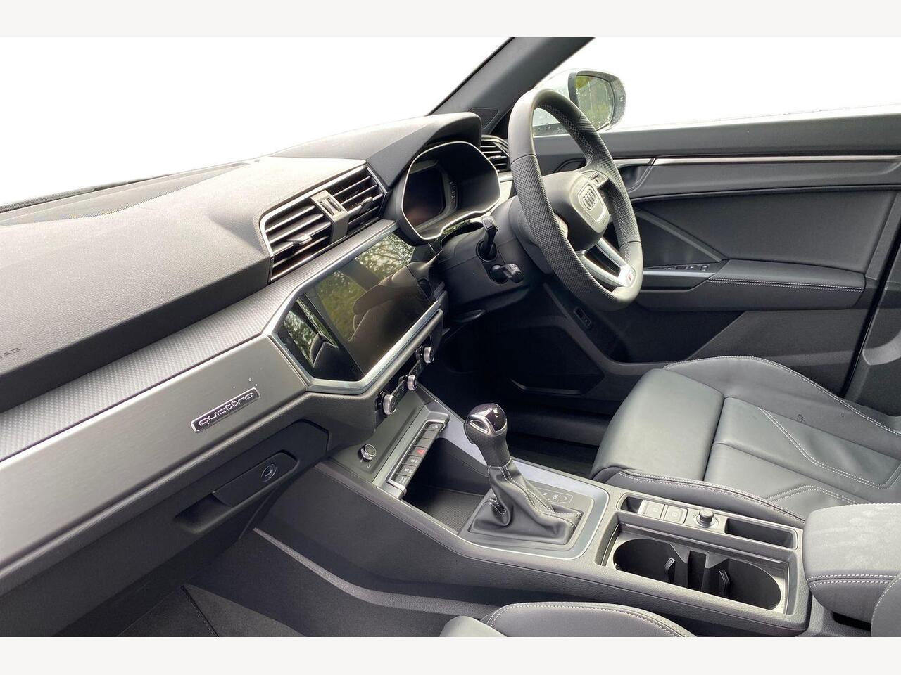 Used Audi Q3 2025 for sale - 76678884: Photo 2