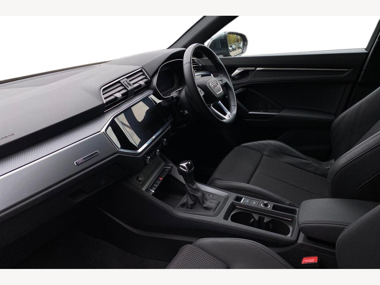 Used Audi Q3 2023 for sale - 76675721: Photo 2