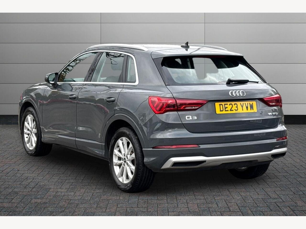 Used Audi Q3 2023 for sale - 76676363: Photo 3