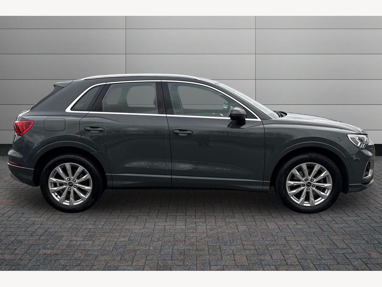 Used Audi Q3 2023 for sale - 76676363: Photo 4