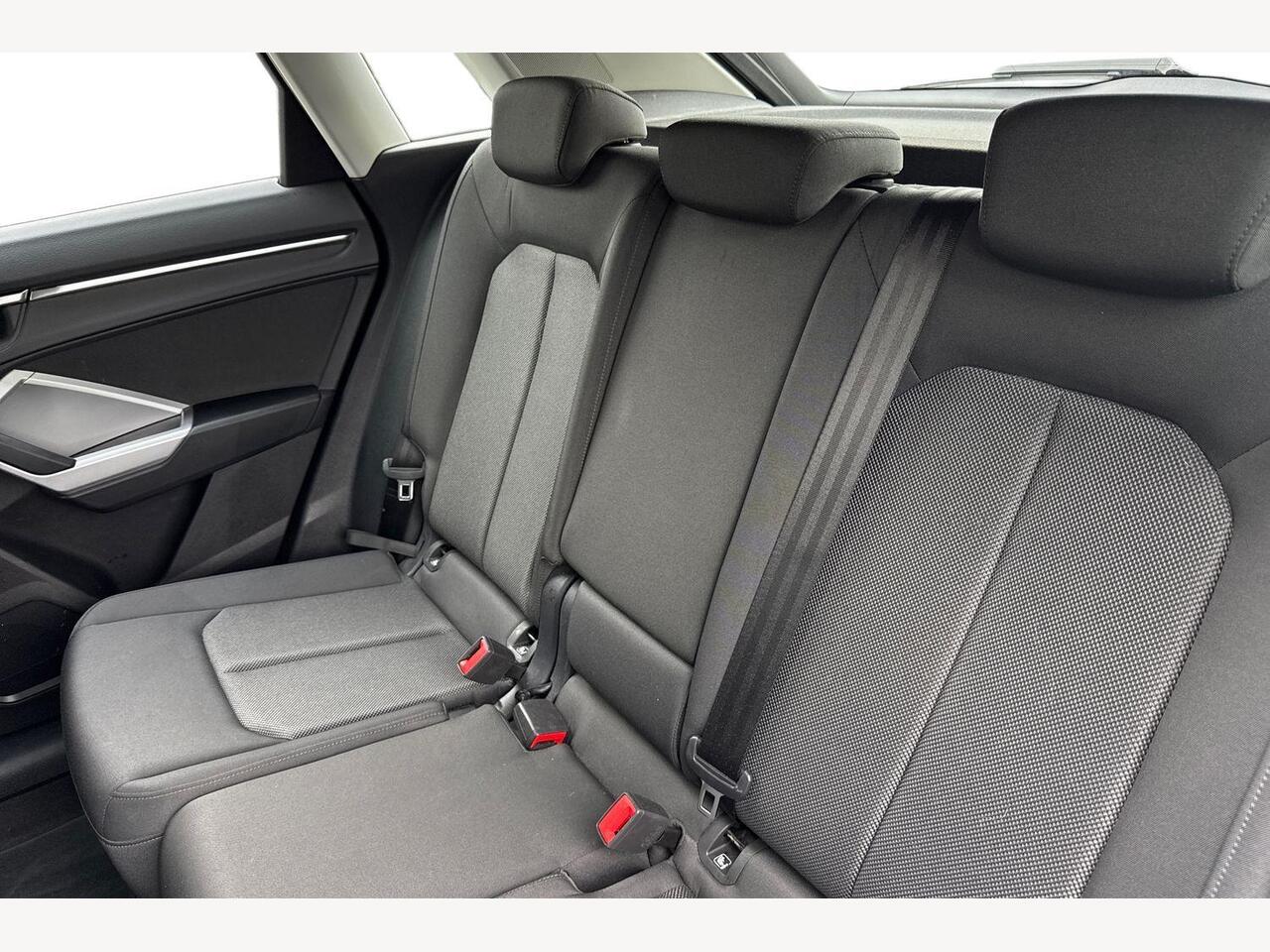 Used Audi Q3 2023 for sale - 76676363: Photo 8