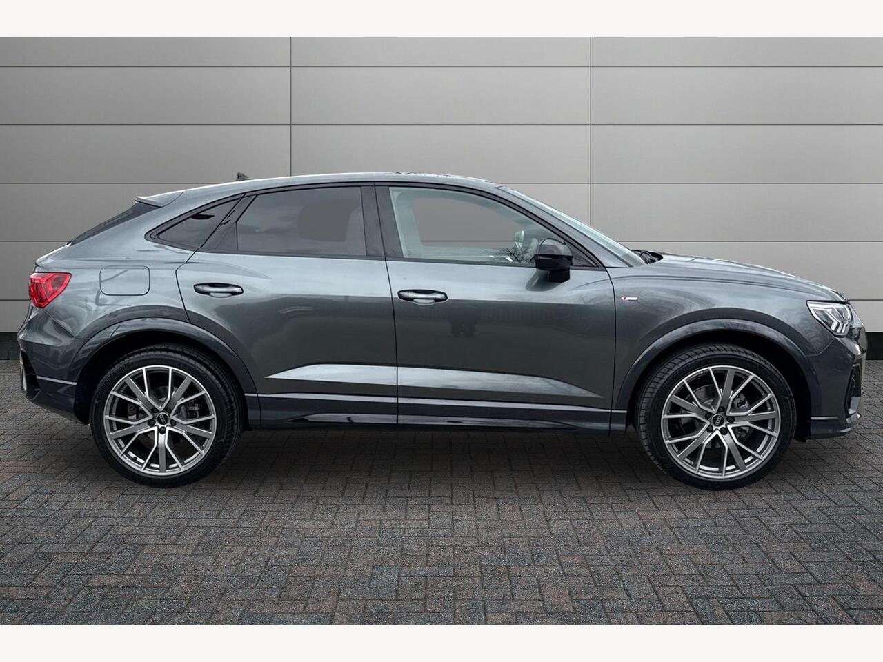 Used Audi Q3 2025 for sale - 77685572: Photo 4