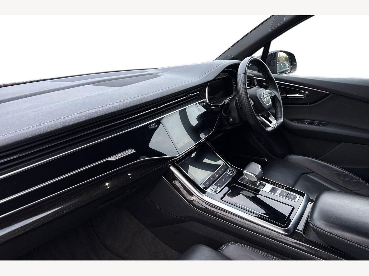 Used Audi Q7 2022 for sale - 77280851: Photo 2