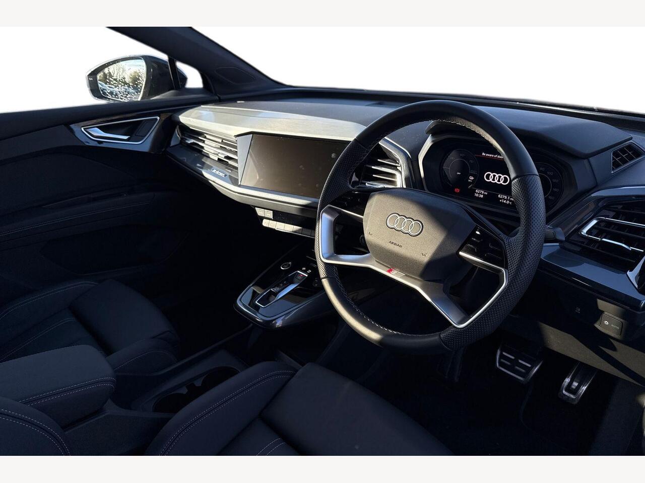 Used Audi Q4 e-tron 2025 for sale - 76680515: Photo 6