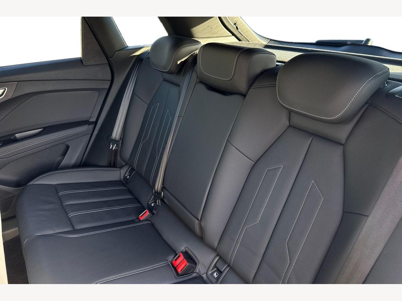 Used Audi Q4 e-tron 2025 for sale - 76680515: Photo 8