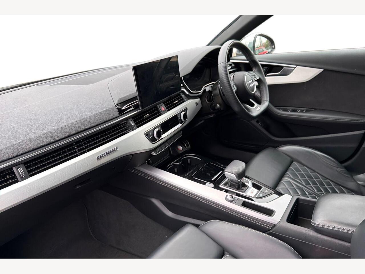 Used Audi A4 2023 for sale - 77332677: Photo 2