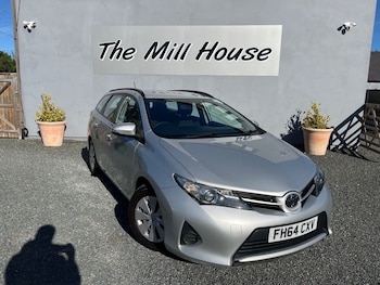 Used Toyota Auris 2015 for sale - 78422439: Photo