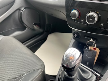 Used Renault Clio 2017 for sale - 78422510: Photo