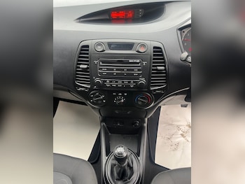 Used Hyundai i20 2009 for sale - 78422480: Photo