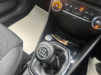 Used Ford Fiesta 2018 for sale - 78422501: Photo