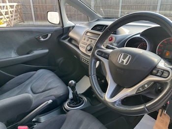 Used Honda Jazz 2010 for sale - 78422490: Photo