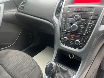 Used Vauxhall Astra 2013 for sale - 78422556: Photo