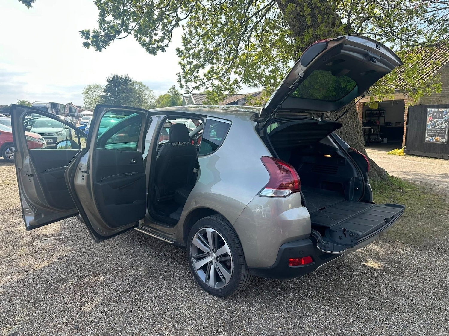 Used Peugeot 3008 2016 for sale - 76692850: Photo 13