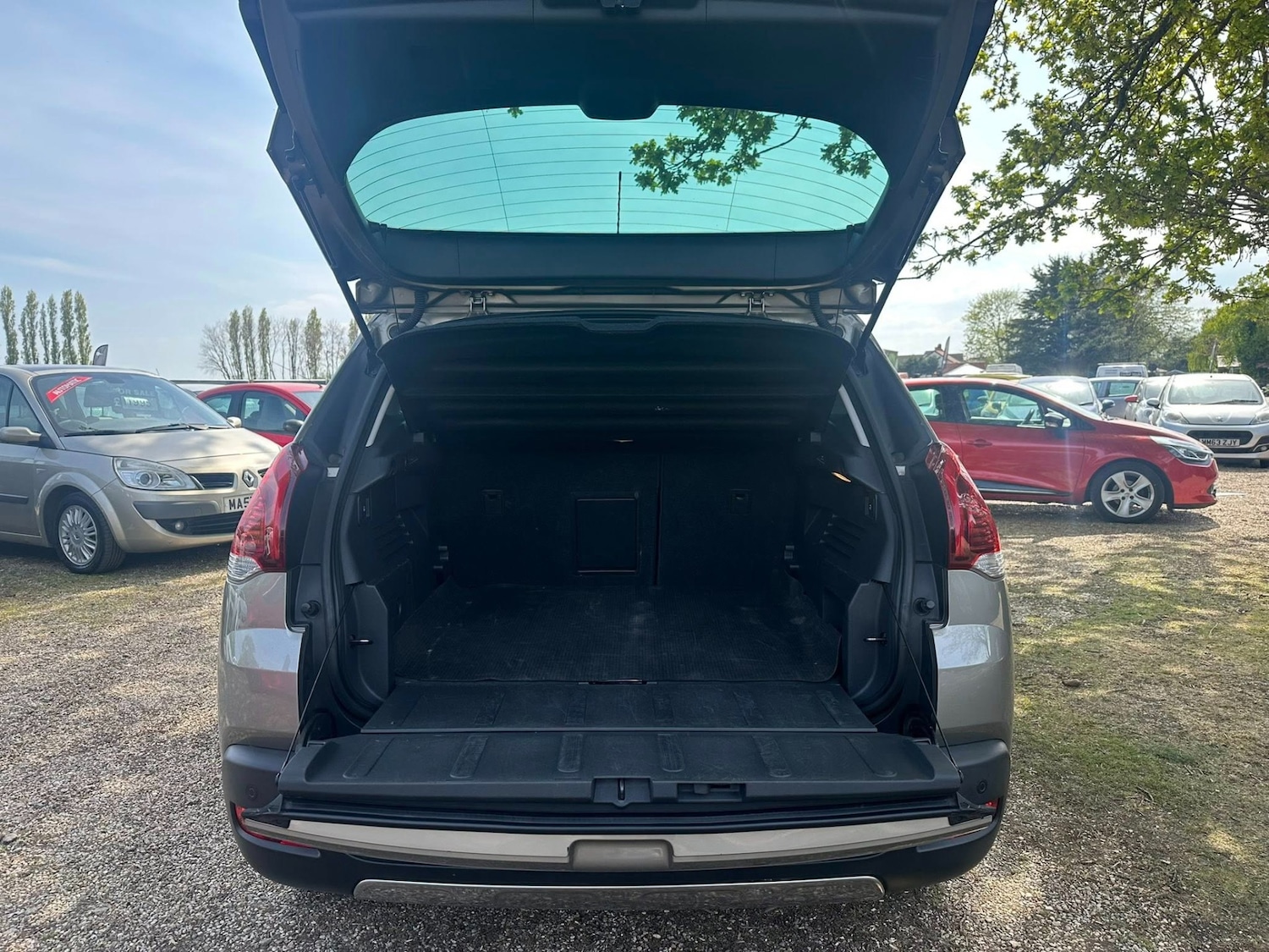 Used Peugeot 3008 2016 for sale - 76692850: Photo 16