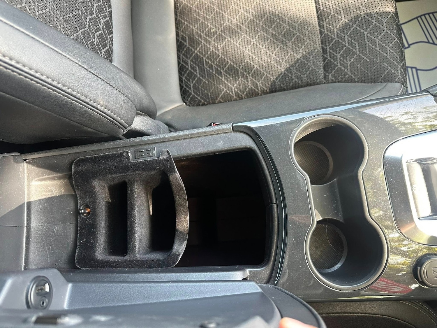 Used Peugeot 3008 2016 for sale - 76692850: Photo 27