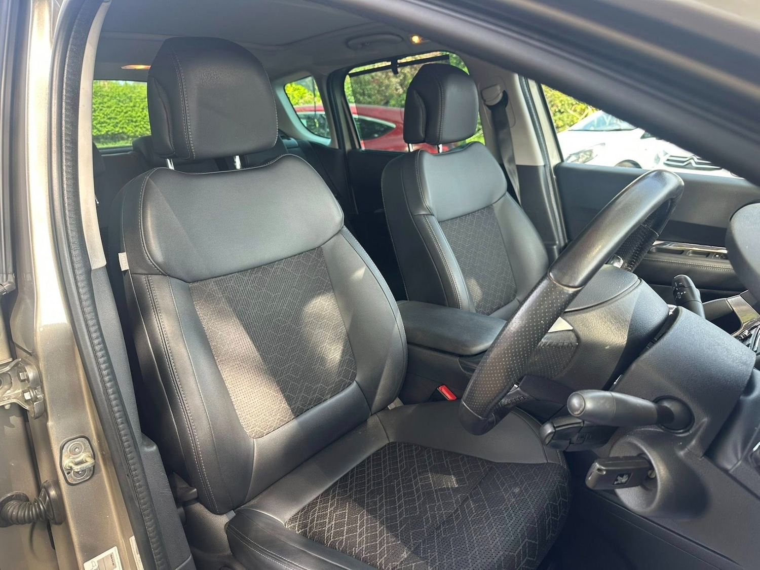 Used Peugeot 3008 2016 for sale - 76692850: Photo 35