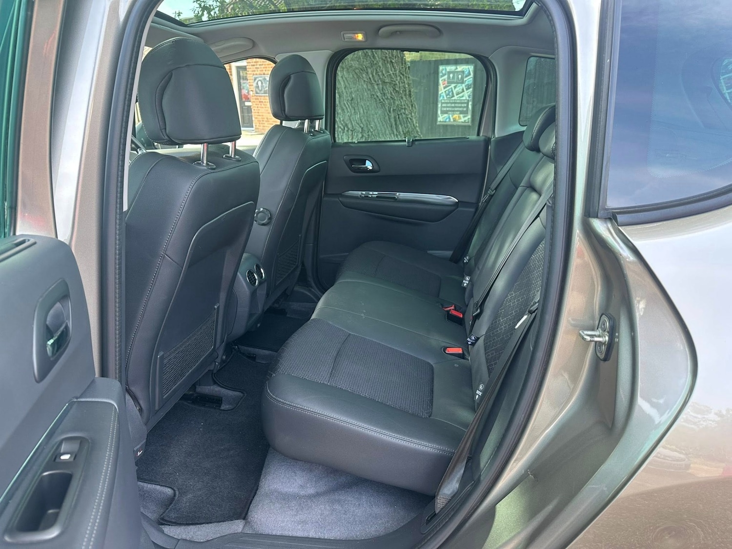 Used Peugeot 3008 2016 for sale - 76692850: Photo 36