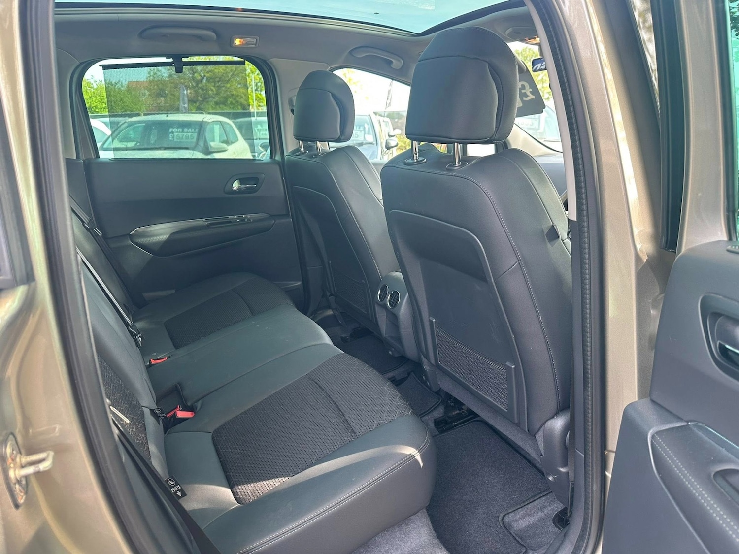 Used Peugeot 3008 2016 for sale - 76692850: Photo 49