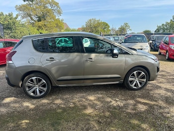 Used Peugeot 3008 2016 for sale - 76692850: Photo