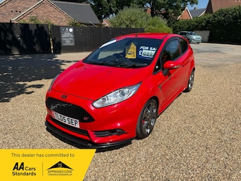 Used Ford Fiesta 2014 for sale - 78993850: Photo